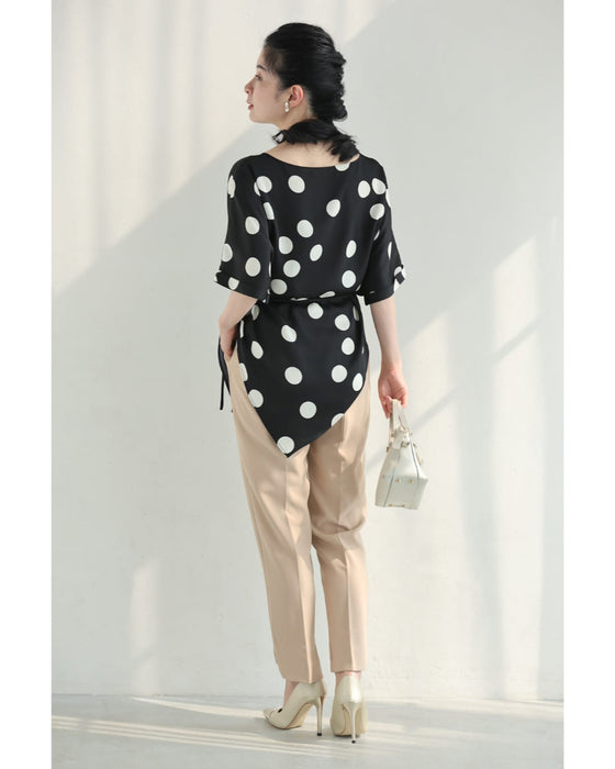 艶めくドット柄プルオーバートップス(コサージュベルト付き)