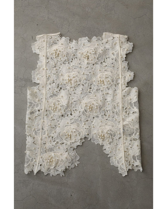 着飾るパールの花レースカットソートップス