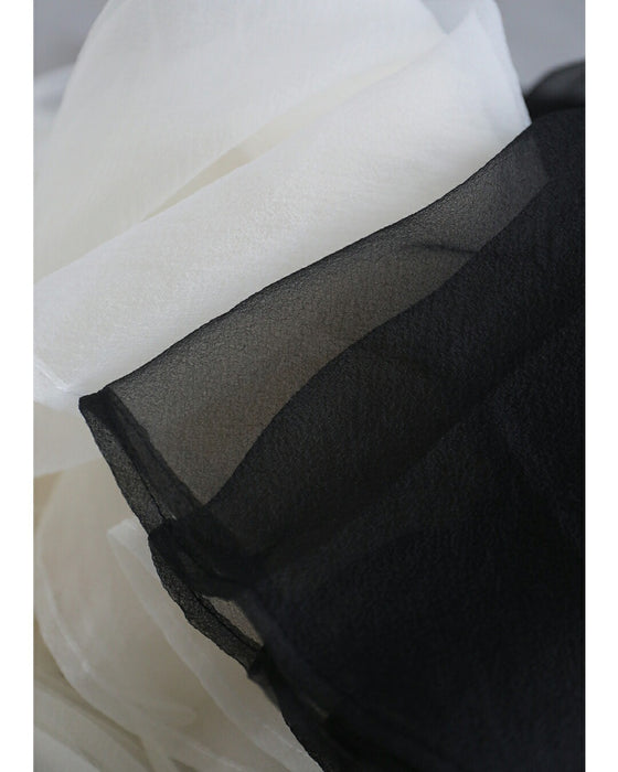 優雅に舞う立体チュールスカート