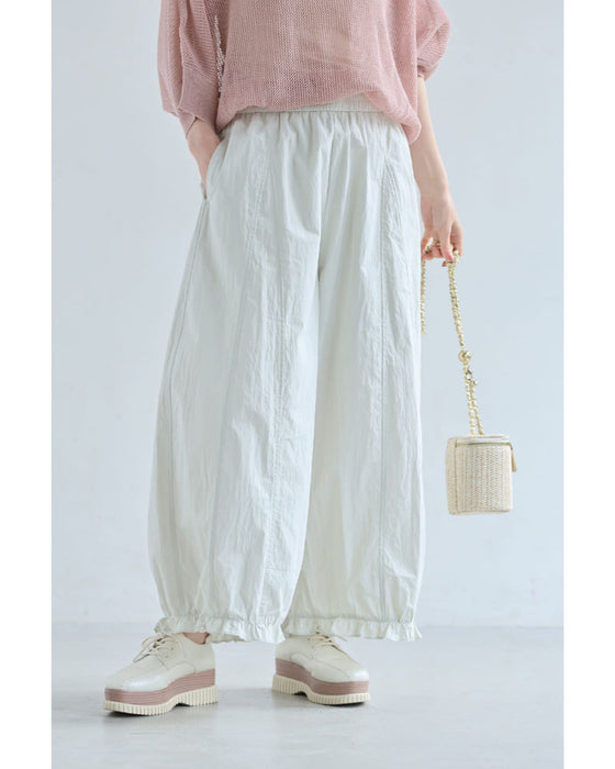 ふんわり軽やかなバルーンシルエットパンツ
