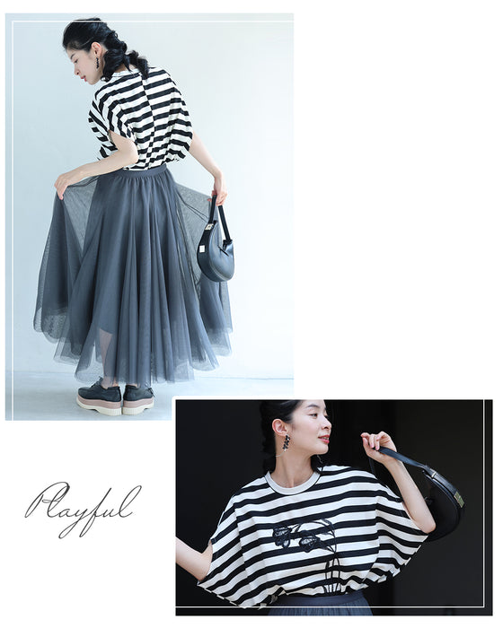 腕周りゆったりドルマンの黒花刺繍ボーダーTシャツトップス