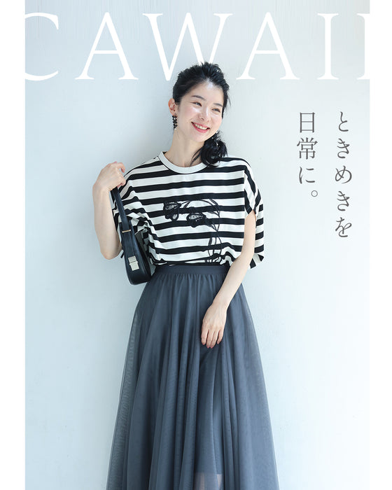 腕周りゆったりドルマンの黒花刺繍ボーダーTシャツトップス