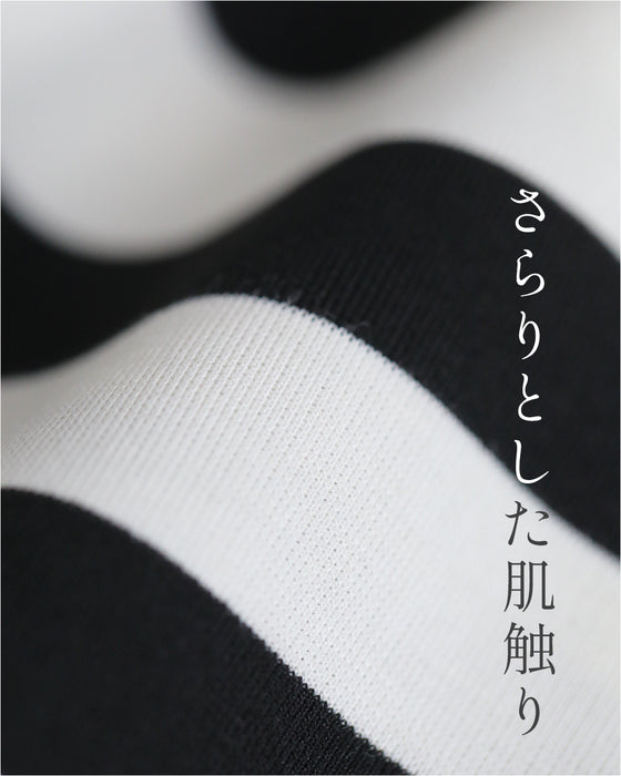 腕周りゆったりドルマンの黒花刺繍ボーダーTシャツトップス