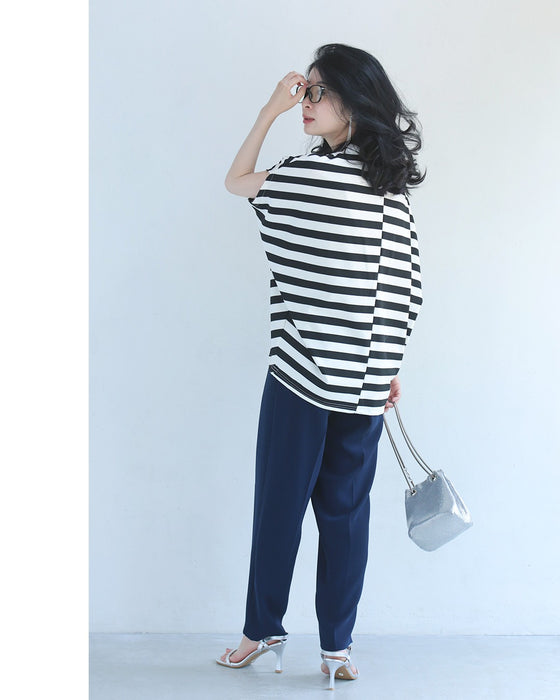 腕周りゆったりドルマンの黒花刺繍ボーダーTシャツトップス