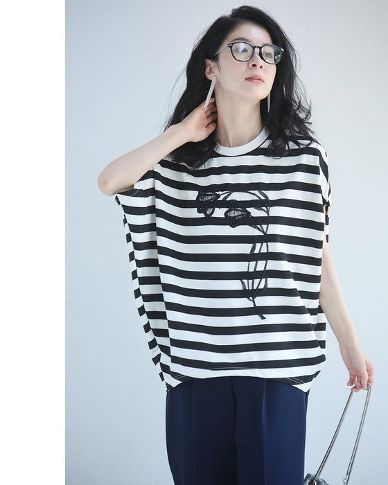腕周りゆったりドルマンの黒花刺繍ボーダーTシャツトップス