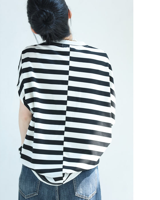 腕周りゆったりドルマンの黒花刺繍ボーダーTシャツトップス