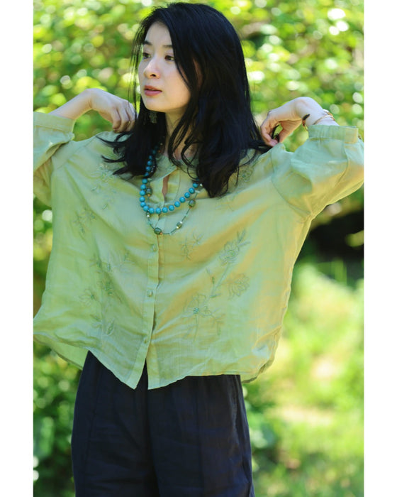 ビーズを施した花刺繍咲く涼やかリネンブラウストップス