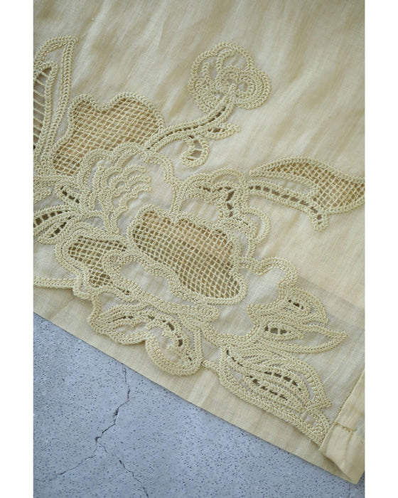 花刺繍裾のリネンワイドパンツ