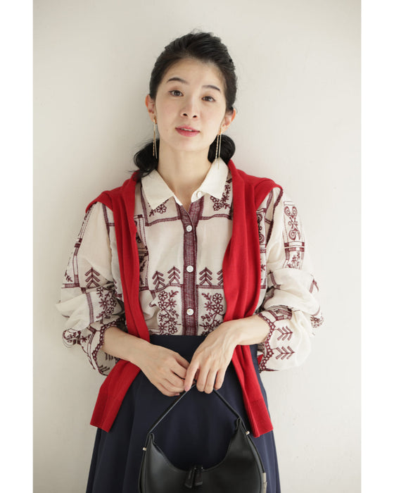 ワイン色刺繍で描くタイル柄シアーシャツトップス