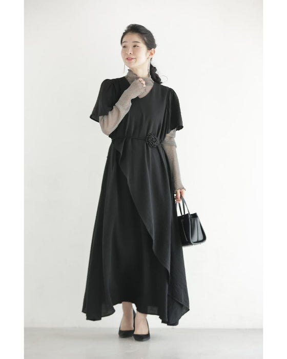 アシンメトリーな重なるフレアデザインロングワンピース(コサージュベルト付き)