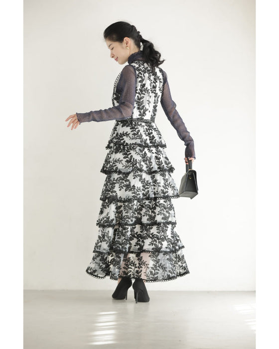 リーフ刺繍の段フレアオーガンジーロングワンピース