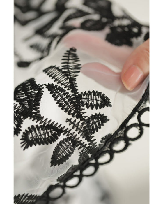 リーフ刺繍の段フレアオーガンジーロングワンピース