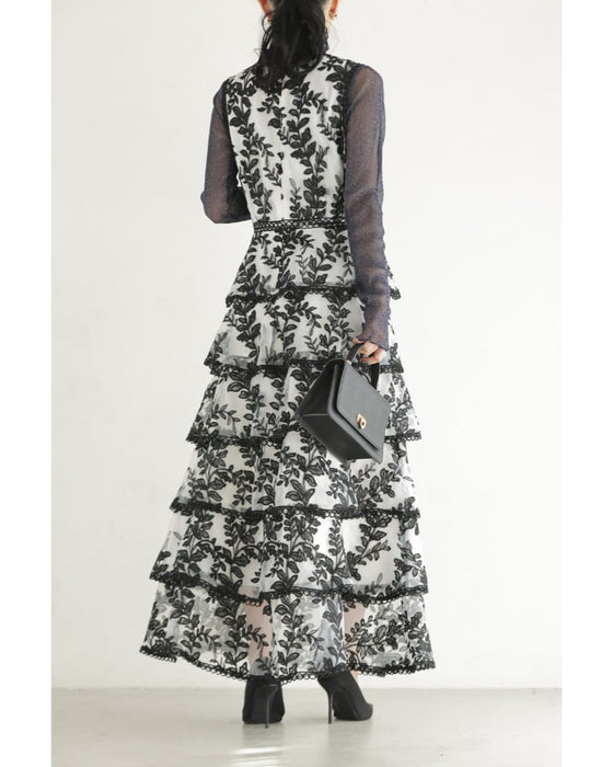 リーフ刺繍の段フレアオーガンジーロングワンピース