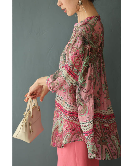 ビジュー輝く彩りスカーフ柄ブラウストップス