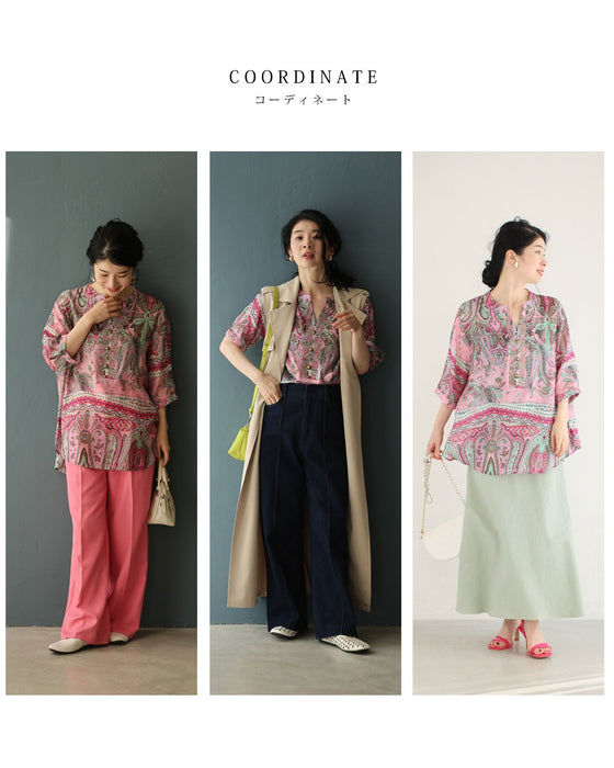 ビジュー輝く彩りスカーフ柄ブラウストップス