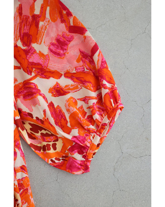 エネルギッシュな色を纏うフラワーパターンロングワンピース（紐リボン付き）