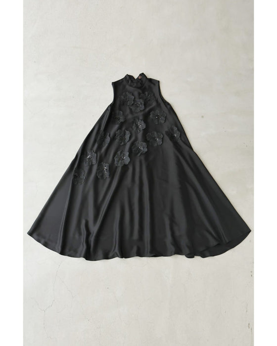 シアーな花浮かび咲く艶めきAラインロングワンピース