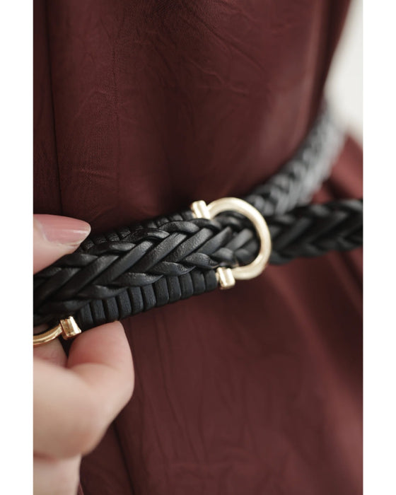 肩から流れる上品なタックロングワンピース(ベルト付き)