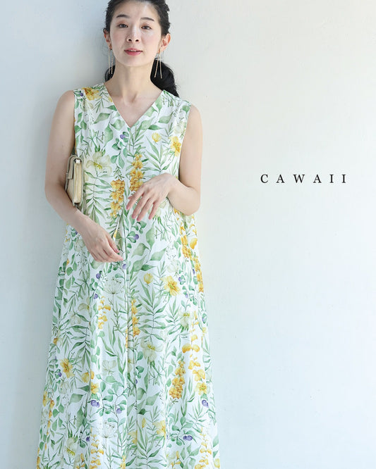 花々の美しさ広がるロングワンピース
