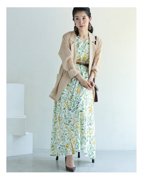 花々の美しさ広がるロングワンピース