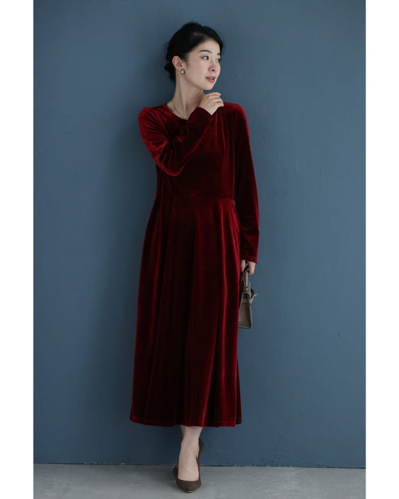 しっとり上質な艶めきベロアロングワンピース