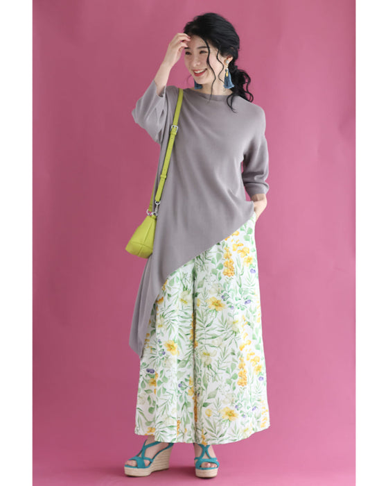 さらりと快適な履き心地。花々の美しさ広がるワイドパンツ