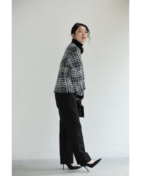 重ね着風な手元のチェックニットジャケット