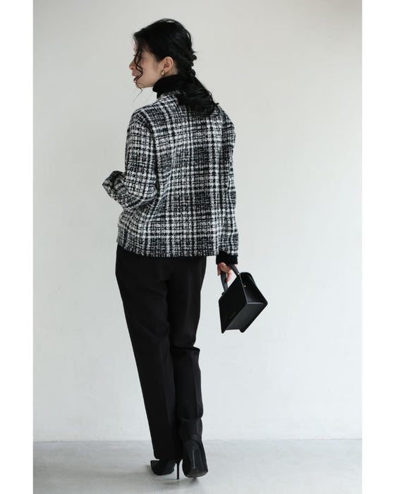 重ね着風な手元のチェックニットジャケット