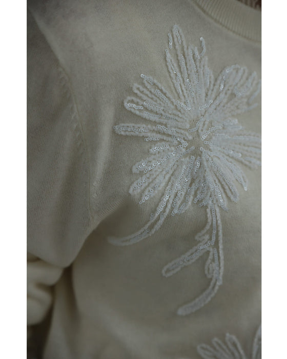 煌めき纏う花装飾カーディガン