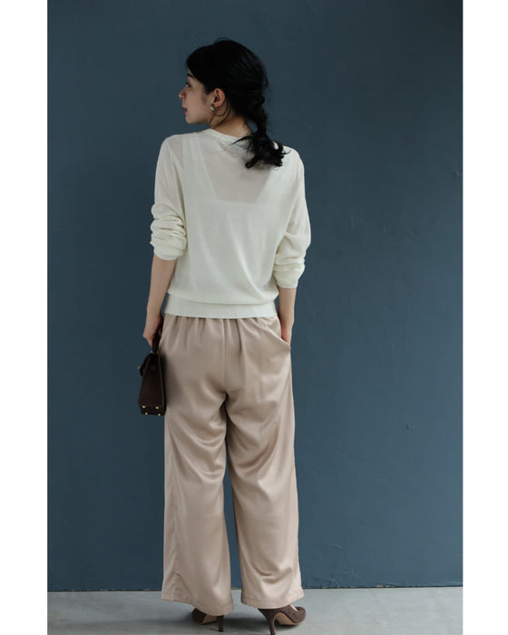 煌めき纏う花装飾カーディガン