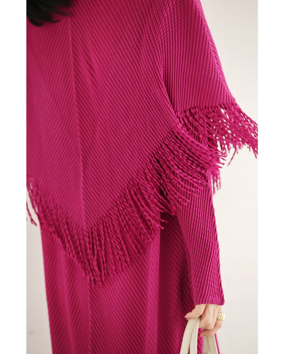 フリンジケープのアコーディオンプリーツロングワンピース