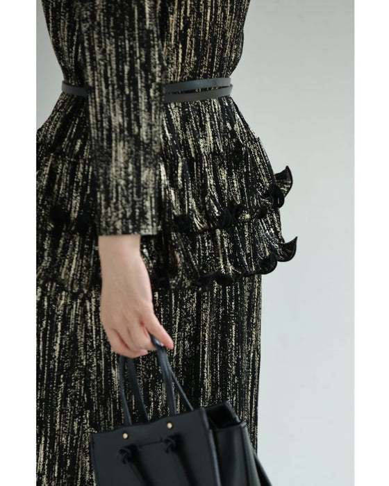 【予約商品】光のライン流れるアコーディオンプリーツミディアムワンピース(ベルト付き)