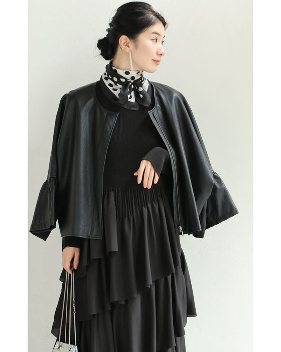 重なるフレア揺らめくミディアムワンピース