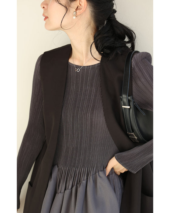 重なるフレア揺らめくミディアムワンピース