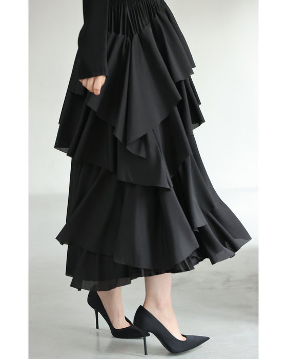 重なるフレア揺らめくミディアムワンピース