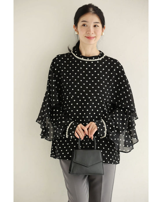 流れるフレアのドットブラウストップス