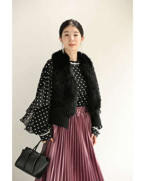 流れるフレアのドットブラウストップス