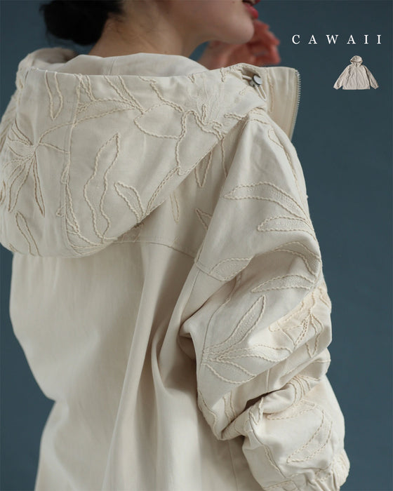 線画の花が浮かぶフード付きブルゾン