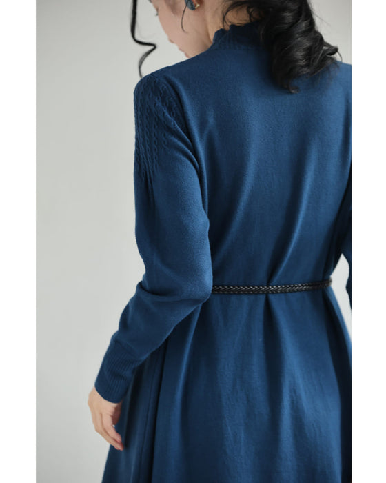 浮かびあがる装飾柄Aラインニットチュニック