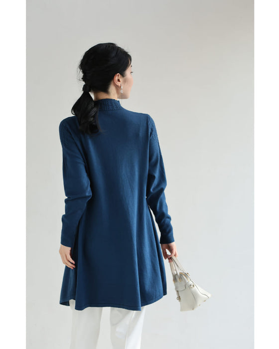 浮かびあがる装飾柄Aラインニットチュニック