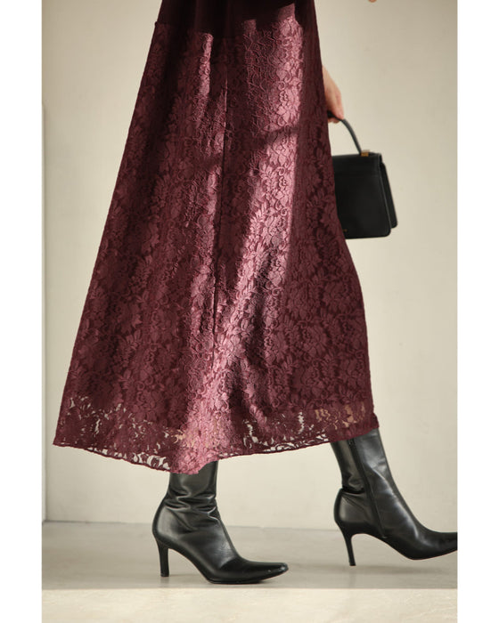 深まるボルドーのレース合わせニットミディアムワンピース