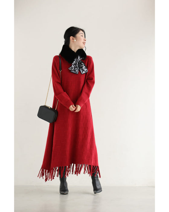 ブロックチェック浮かぶ裾フリンジニットミディアムワンピース