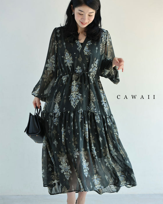 降り注ぐエレガントな華装飾ミディアムワンピース