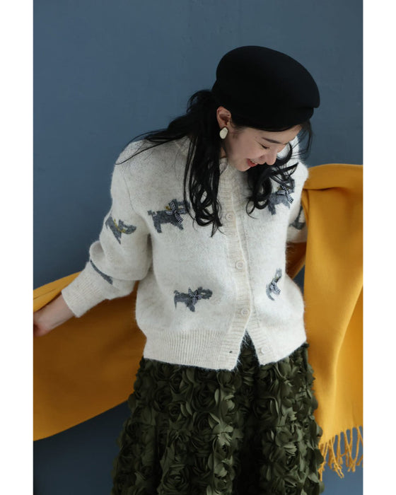 お散歩わんちゃんのもっちりニットカーディガン