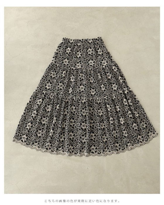 たっぷり広がる起毛花レースロングスカート
