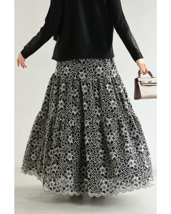 たっぷり広がる起毛花レースロングスカート