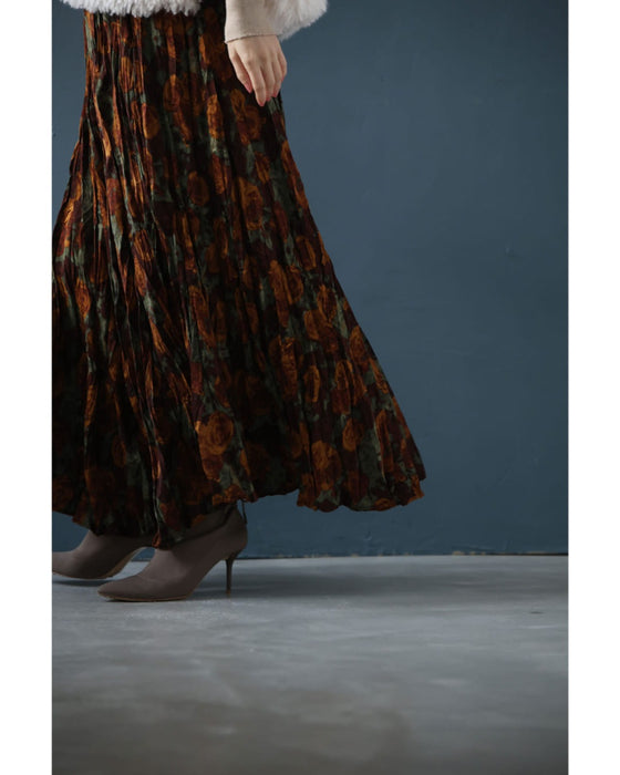 くしゅっと可愛いクリンクル加工の花柄ロングスカート