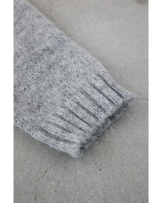 満開の花コサージュニットプルオーバートップス