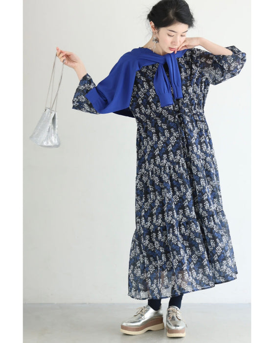 揺らめくように連なる花のシフォンミディアムワンピース