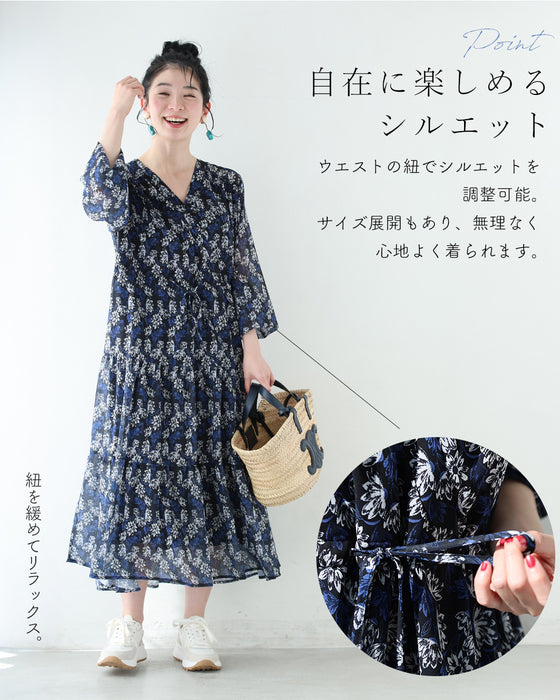 揺らめく花のシフォンワンピース
